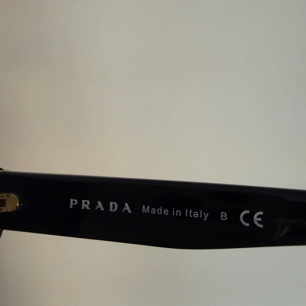 PRADA  SPR16R 1AB-0A7 Gloss Black/Brown Gradient Women's Sunglasses Italy